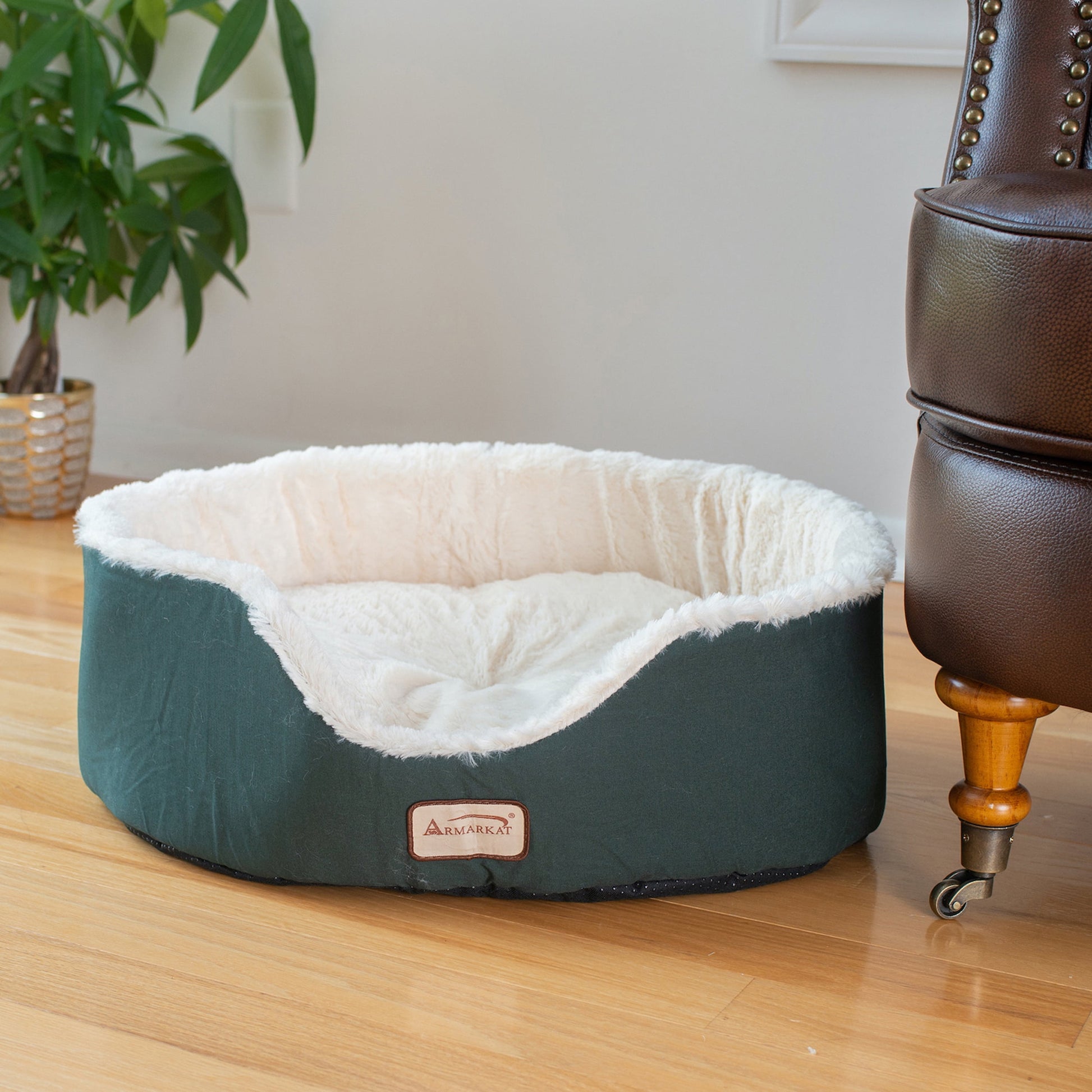 round Pet Cat Bed, Laurel Green